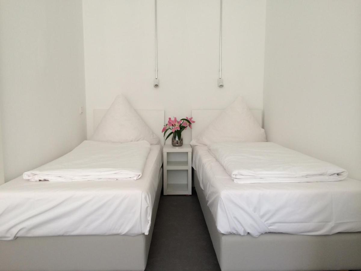 Apartment&Rooms Near Brandenburg Gate Berlin Exteriör bild